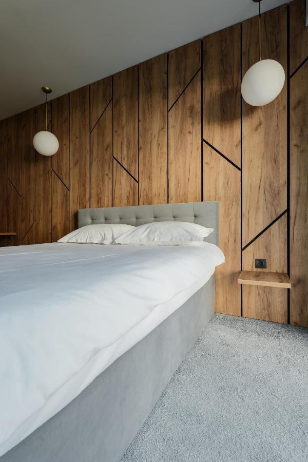 Nest Inn Stiletto Apartment Kolozsvár Kültér fotó