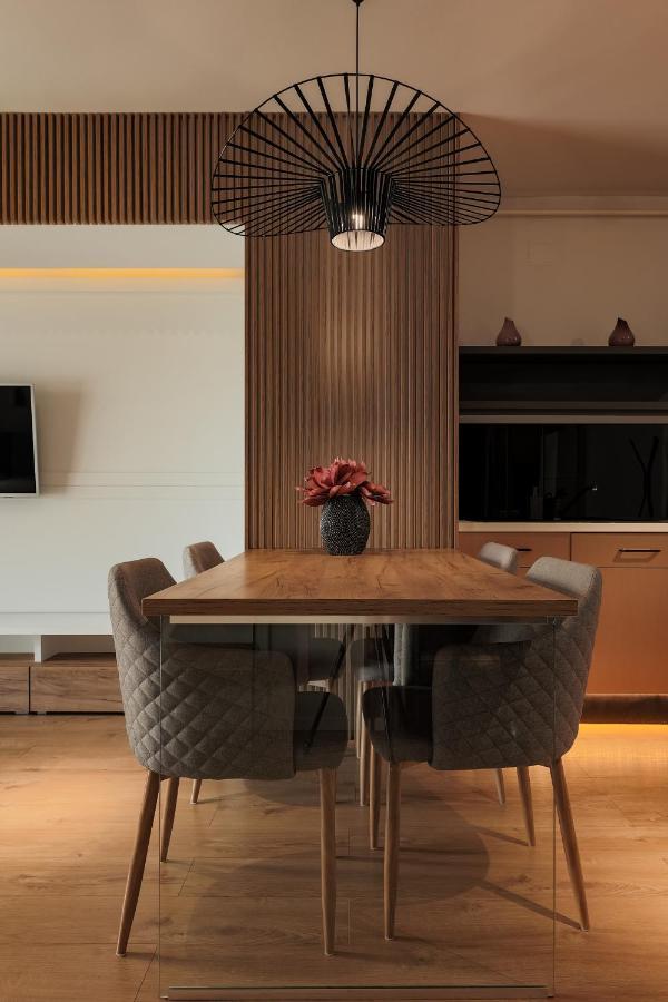 Nest Inn Stiletto Apartment Kolozsvár Kültér fotó