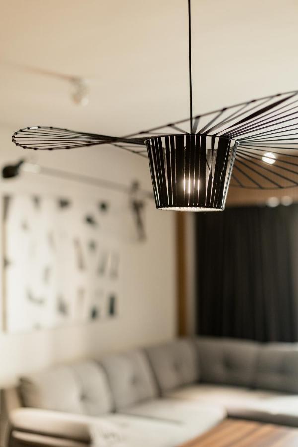 Nest Inn Stiletto Apartment Kolozsvár Kültér fotó