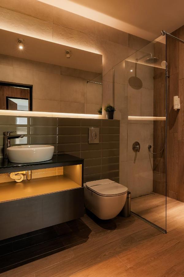 Nest Inn Stiletto Apartment Kolozsvár Kültér fotó