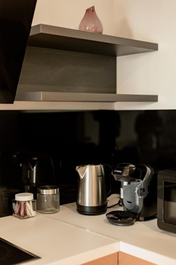 Nest Inn Stiletto Apartment Kolozsvár Kültér fotó