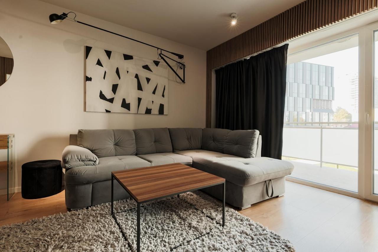 Nest Inn Stiletto Apartment Kolozsvár Kültér fotó